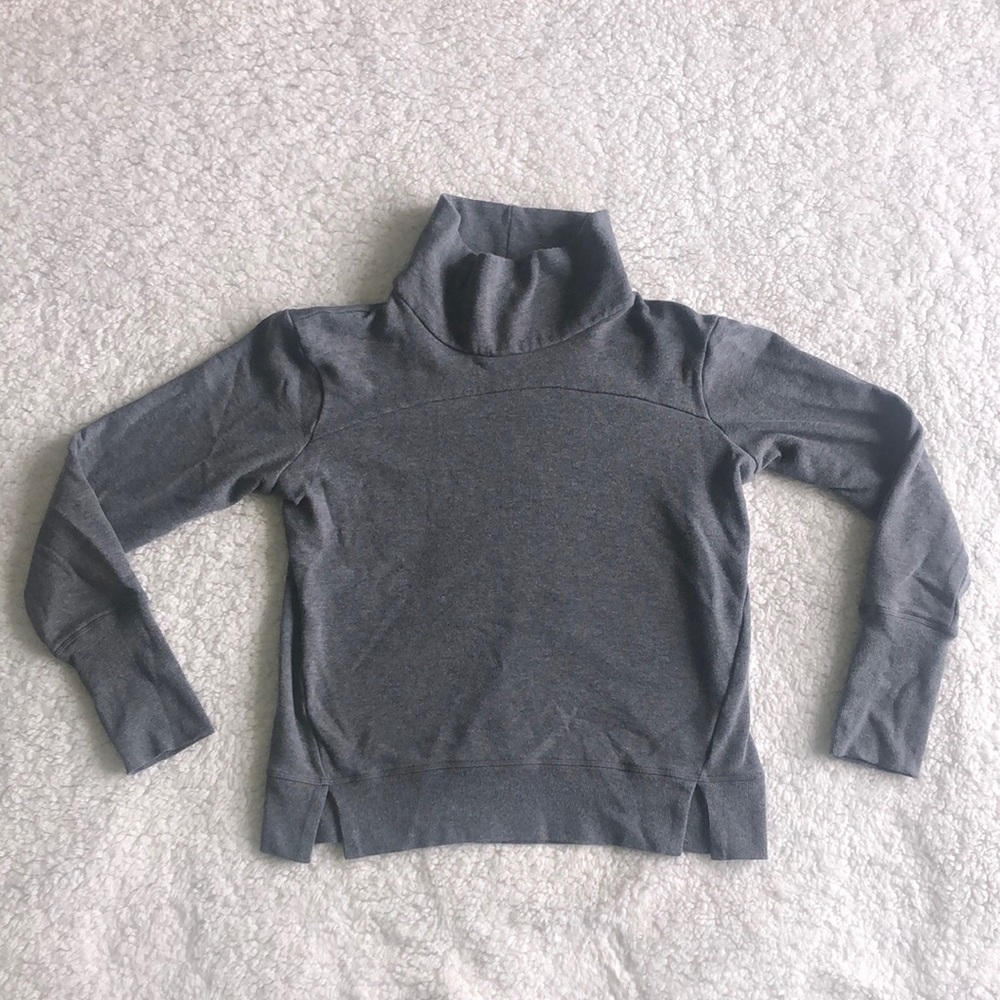 Gaian Cowl Neck Women’s Pullover Sweater. Small.